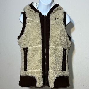 KAVU Women’s Sherpa Hooded Outdoor Winter Vest Size Medium